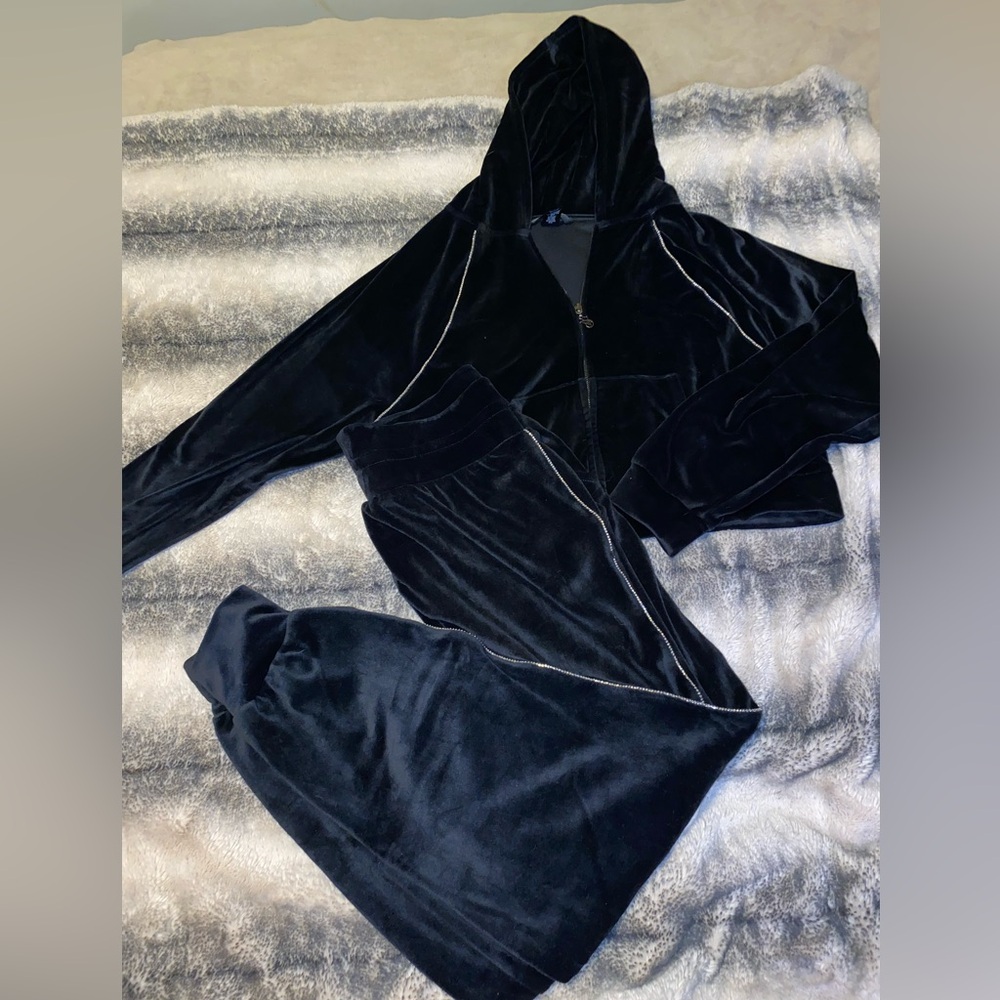 Victoria’s Secret jogger set